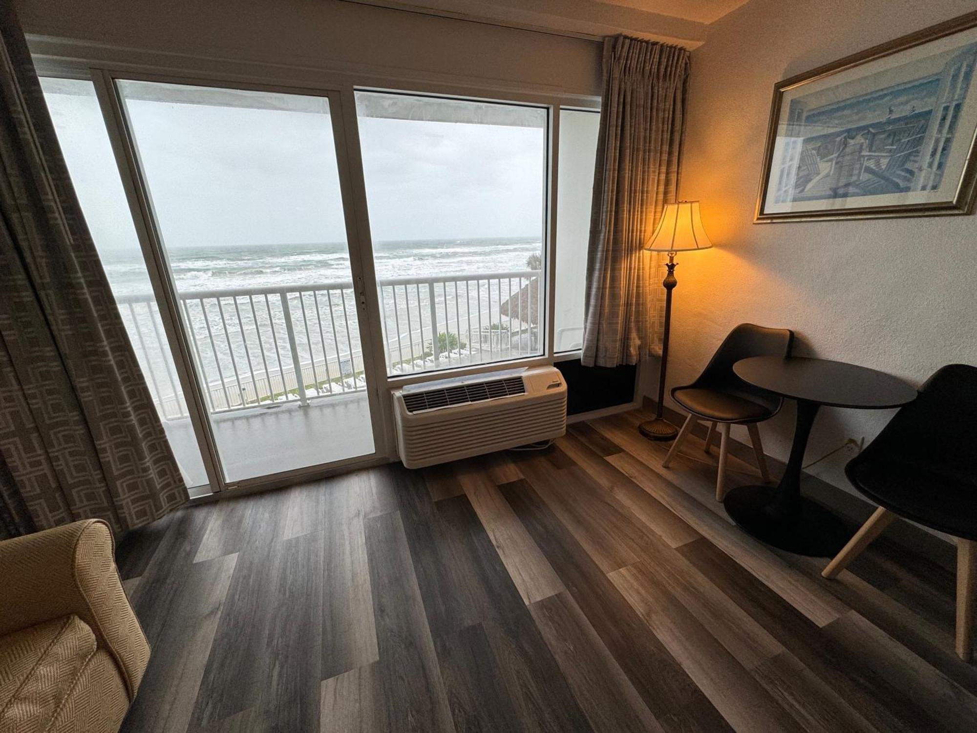 Emerald Shores Hotel - Daytona Beach Exterior photo
